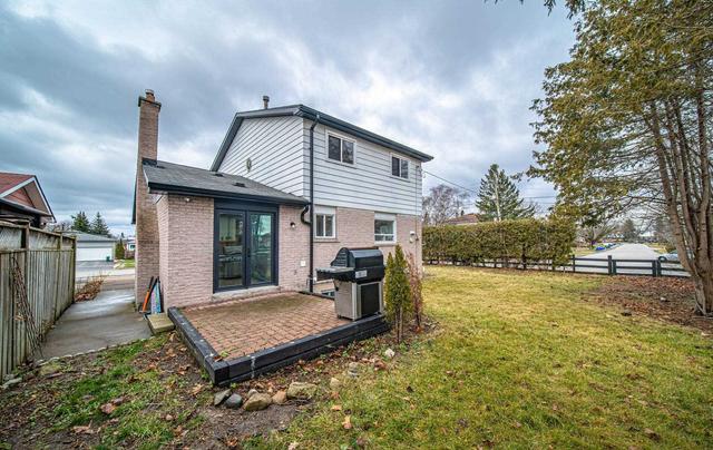 948 Cecylia Crt, House detached with 4 bedrooms, 2 bathrooms and 4 parking in Pickering ON | Image 20