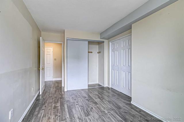 1002 - 5 Lisa St, Condo with 3 bedrooms, 2 bathrooms and 1 parking in Brampton ON | Image 16