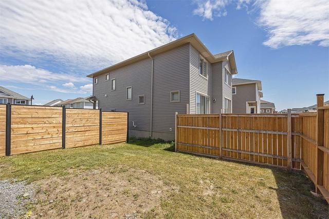 498 Beth Cres, House detached with 3 bedrooms, 3 bathrooms and 3 parking in Kingston ON | Image 32