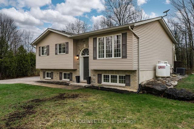 1032 a Crookston Rd, House detached with 3 bedrooms, 2 bathrooms and 5 parking in Centre Hastings ON | Image 12