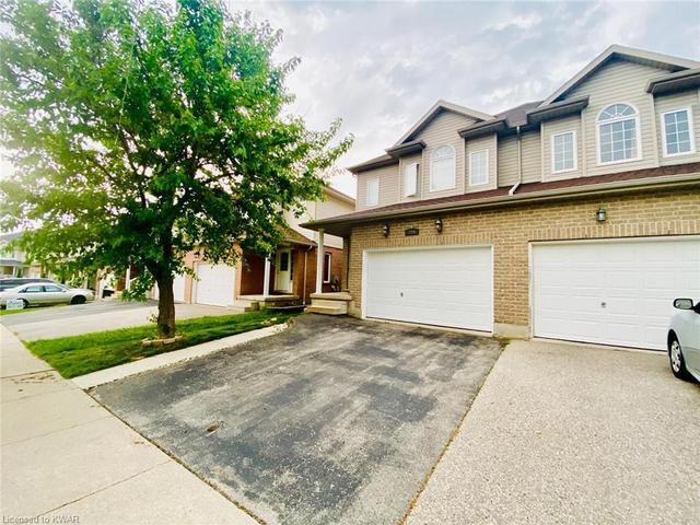 224 Buttercup Court, House semidetached with 4 bedrooms, 3 bathrooms and 3 parking in Waterloo ON | Image 2