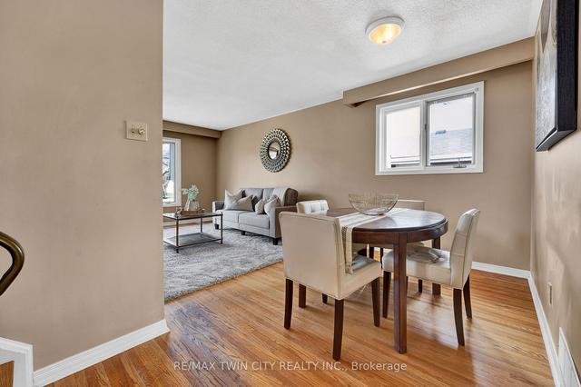 205 Mcgarry Dr, House detached with 3 bedrooms, 2 bathrooms and 3 parking in Kitchener ON | Image 29