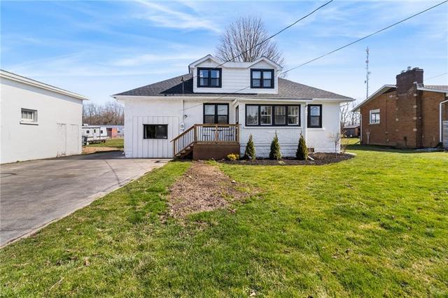 2951 Chippawa Road, House detached with 3 bedrooms, 2 bathrooms and 6 parking in Port Colborne ON | Image 1