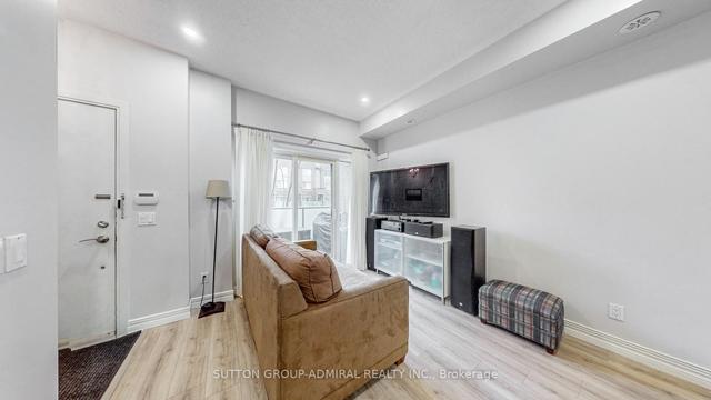 53 - 315 Village Green Sq, Townhouse with 3 bedrooms, 3 bathrooms and 2 parking in Toronto ON | Image 9