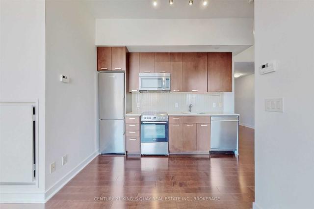 1004 - 295 Adelaide St W, Condo with 2 bedrooms, 2 bathrooms and 1 parking in Toronto ON | Image 2
