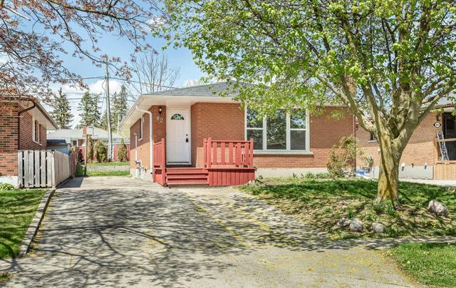 82 Linnwood Ave, House detached with 3 bedrooms, 2 bathrooms and 5 parking in Cambridge ON | Image 1