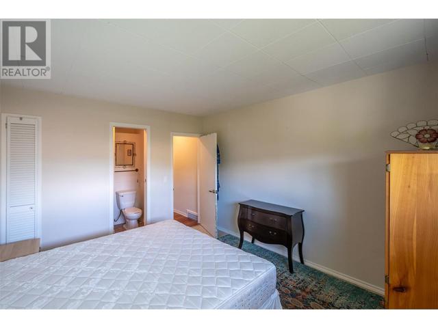 1298 Government Street, House detached with 3 bedrooms, 1 bathrooms and 1 parking in Penticton BC | Image 20