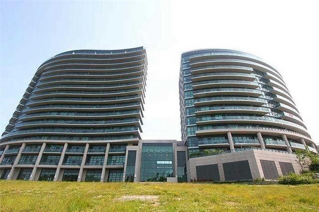 Lph 2 - 35 Brian Peck Cres, Condo with 1 bedrooms, 1 bathrooms and 1 parking in Toronto ON | Image 1