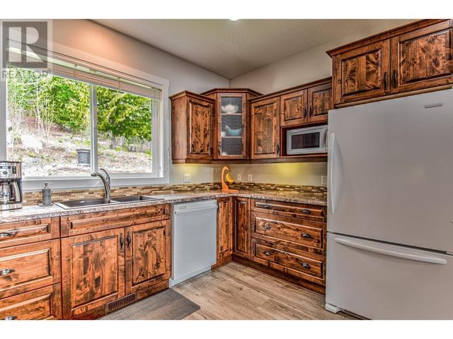 414 Gunter Ellison Road, House detached with 3 bedrooms, 2 bathrooms and 1 parking in North Okanagan F BC | Image 25