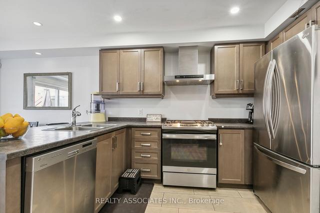 3634b St Clair Ave E, House attached with 4 bedrooms, 4 bathrooms and 1 parking in Toronto ON | Image 18
