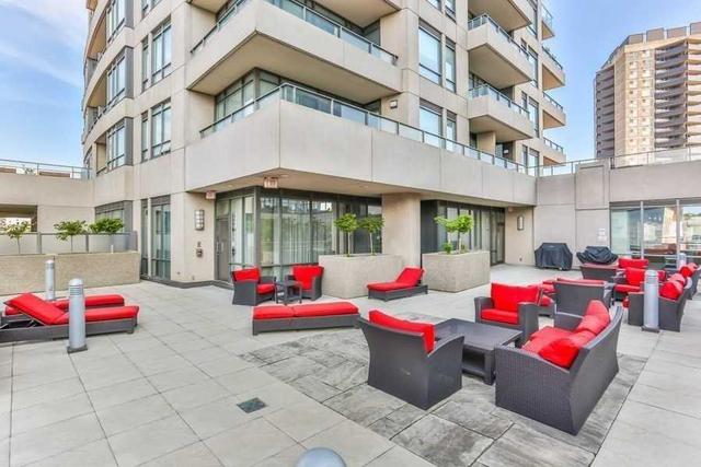 1202 - 500 St Clair Ave W, Condo with 2 bedrooms, 2 bathrooms and 1 parking in Toronto ON | Image 16