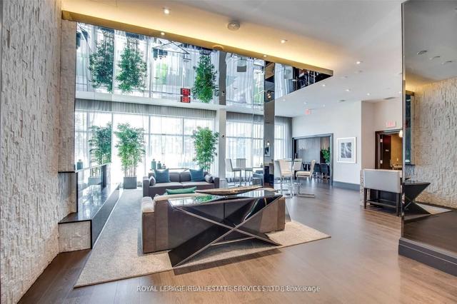 1504 - 65 Speers Rd, Condo with 1 bedrooms, 1 bathrooms and 1 parking in Oakville ON | Image 8
