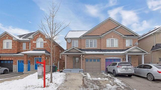 8 Timbertop Cres, House semidetached with 4 bedrooms, 3 bathrooms and 4 parking in Brampton ON | Image 1