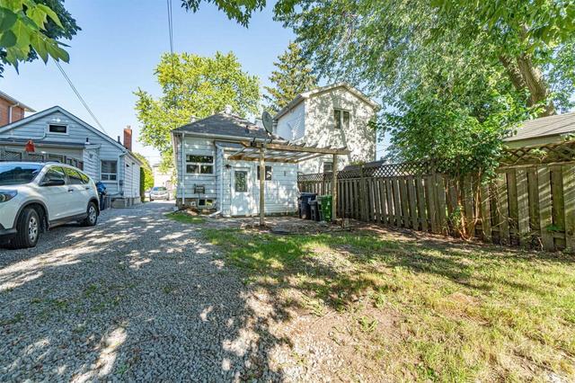 304 Westlake Ave, House detached with 2 bedrooms, 1 bathrooms and 2 parking in Toronto ON | Image 26