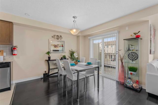 85 Tabaret Cres, House attached with 2 bedrooms, 2 bathrooms and 3 parking in Oshawa ON | Image 5