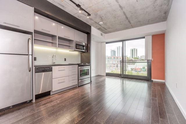 322 - 51 Trolley Cres, Condo with 1 bedrooms, 1 bathrooms and null parking in Toronto ON | Image 4