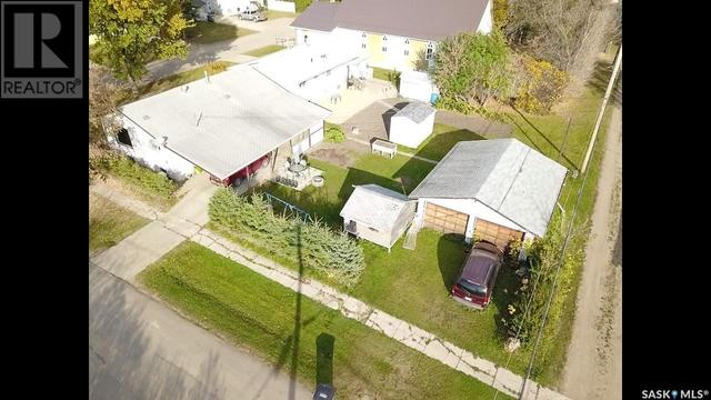 205 Oak Street, House detached with 3 bedrooms, 2 bathrooms and null parking in Porcupine Plain SK | Image 6