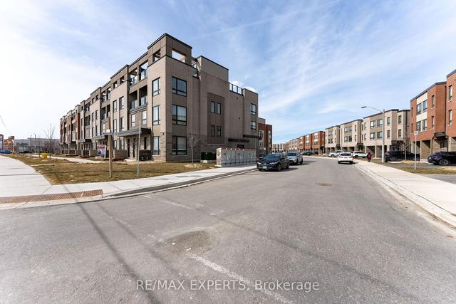 1 - 620 Rexdale Blvd, Townhouse with 3 bedrooms, 3 bathrooms and 1 parking in Toronto ON | Image 1