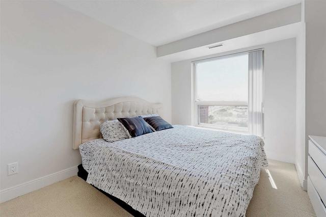 1621 - 135 Village Green Sq, Condo with 1 bedrooms, 1 bathrooms and 1 parking in Toronto ON | Image 4