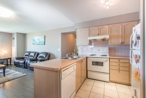 1002 - 135 Pond Dr, Condo with 2 bedrooms, 2 bathrooms and 1 parking in Markham ON | Image 10