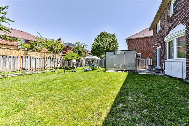 44 Cox Cres, House detached with 4 bedrooms, 4 bathrooms and 5 parking in Brampton ON | Image 20