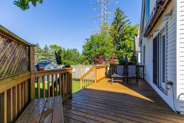562 Clark Ave, House detached with 2 bedrooms, 1 bathrooms and 3 parking in Burlington ON | Image 19