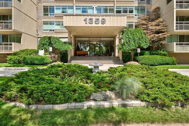 1208 - 1359 White Oaks Blvd, Condo with 3 bedrooms, 2 bathrooms and 1 parking in Oakville ON | Image 25