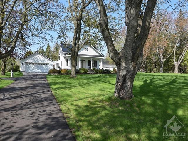 2940 County 20 Road, House detached with 4 bedrooms, 4 bathrooms and 10 parking in North Glengarry ON | Image 2