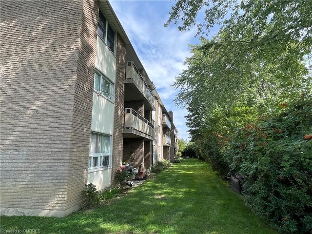 404 - 41 Rykert Street, House attached with 1 bedrooms, 1 bathrooms and 1 parking in St. Catharines ON | Image 3