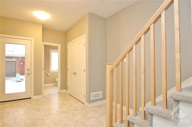 119 Chaperal Private, Townhouse with 2 bedrooms, 3 bathrooms and 2 parking in Ottawa ON | Image 3