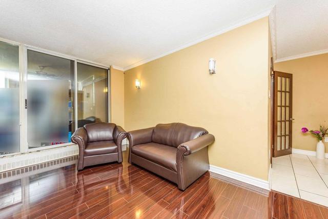 913 - 1625 Bloor St, Condo with 3 bedrooms, 2 bathrooms and 1 parking in Mississauga ON | Image 4