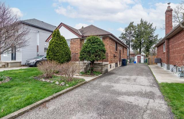 20 Monarchdale Ave, House detached with 2 bedrooms, 2 bathrooms and 3 parking in Toronto ON | Image 20