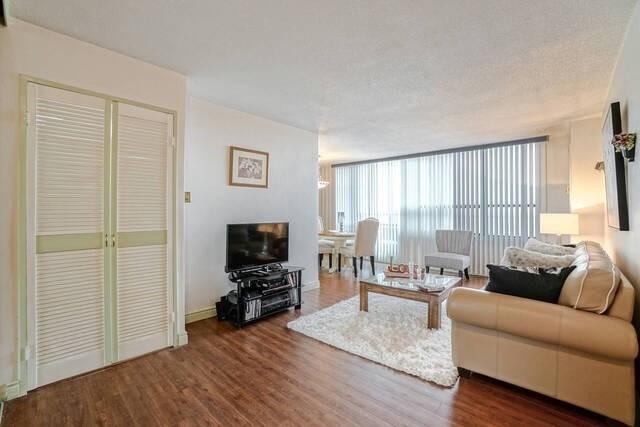 ph #4 - 2721 Victoria Park Ave, Condo with 2 bedrooms, 1 bathrooms and 1 parking in Toronto ON | Image 27