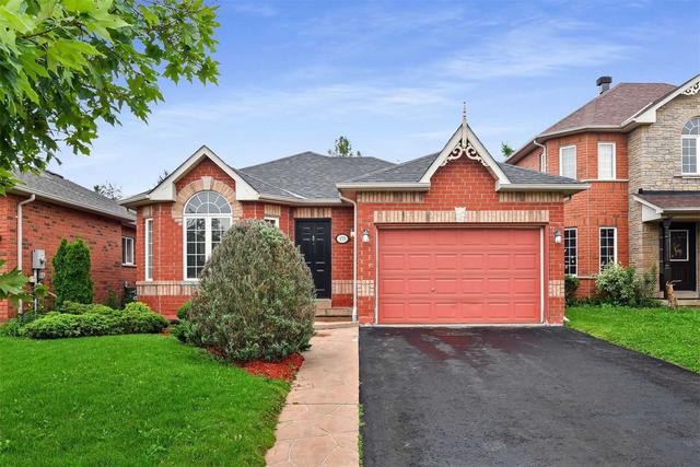 133 Loon Ave, House detached with 3 bedrooms, 2 bathrooms and 3 parking in Barrie ON | Image 1
