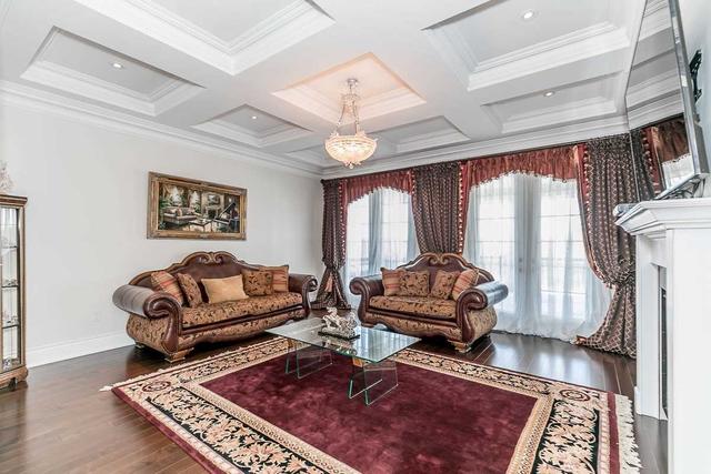 115 Stallions Crt, House detached with 6 bedrooms, 8 bathrooms and 13 parking in Vaughan ON | Image 9