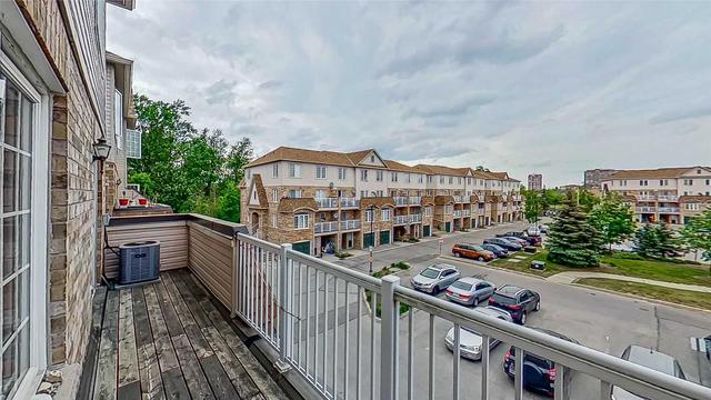 33 - 200 Mclevin Ave, Townhouse with 2 bedrooms, 1 bathrooms and 1 parking in Toronto ON | Image 15