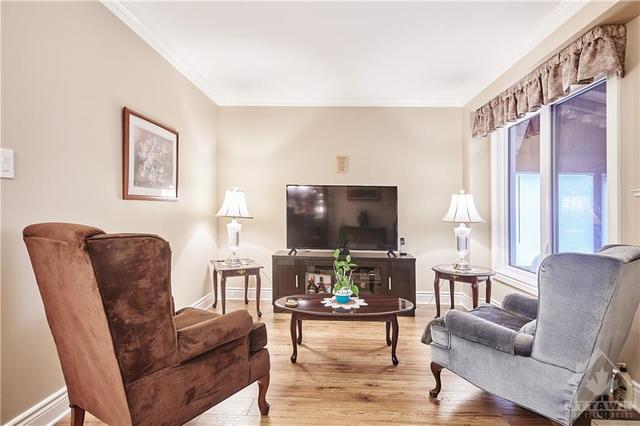 38 Palomino Drive, Townhouse with 3 bedrooms, 3 bathrooms and 2 parking in Ottawa ON | Image 10