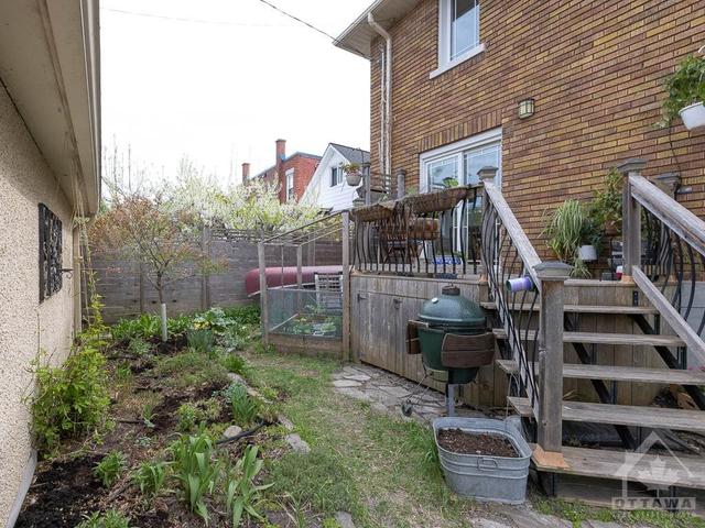 92 Evelyn Avenue, Home with 4 bedrooms, 2 bathrooms and 3 parking in Ottawa ON | Image 24