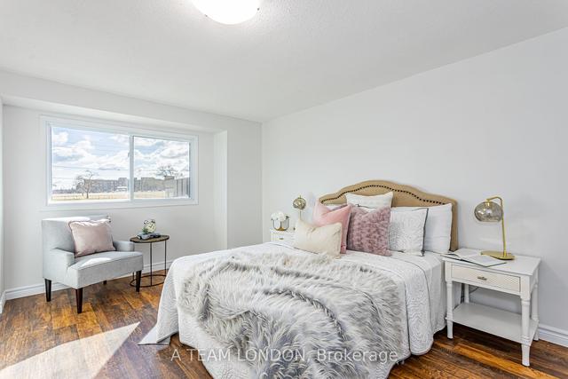 56 - 35 Waterman Ave, Townhouse with 3 bedrooms, 2 bathrooms and 1 parking in London ON | Image 7