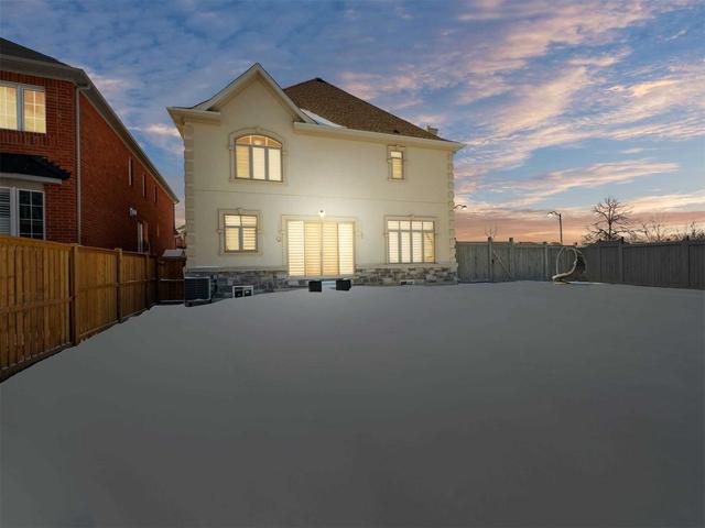 109 Baldry Ave, House detached with 4 bedrooms, 4 bathrooms and 4 parking in Vaughan ON | Image 32