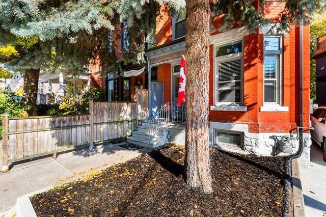 287 Lisgar St, House semidetached with 5 bedrooms, 4 bathrooms and 3 parking in Toronto ON | Image 23