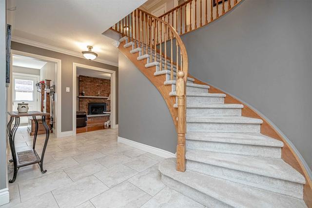 61 Oakridge Dr, House detached with 4 bedrooms, 5 bathrooms and 6 parking in Barrie ON | Image 23