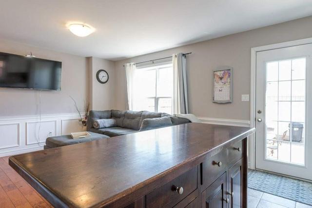 912 Broadway Blvd, House detached with 3 bedrooms, 3 bathrooms and 2 parking in Peterborough ON | Image 8