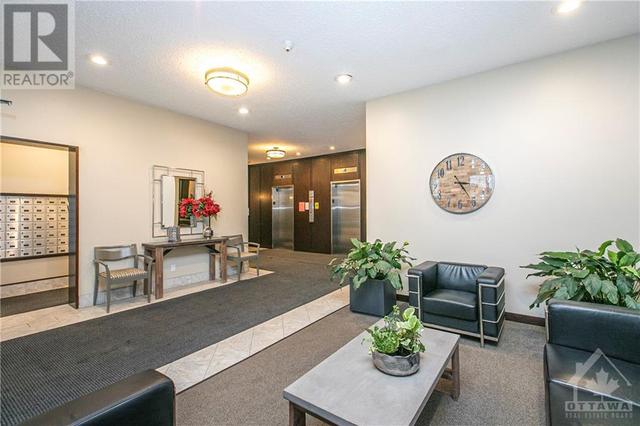 1105 - 2951 Riverside Drive, Condo with 2 bedrooms, 1 bathrooms and 1 parking in Ottawa ON | Image 21