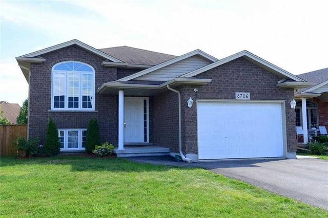 8706 Westport Dr, House detached with 3 bedrooms, 3 bathrooms and 5 parking in Niagara Falls ON | Image 1