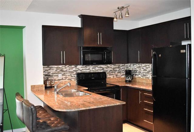 LphN - 6 Rosebank Dr, Condo with 1 bedrooms, 1 bathrooms and 1 parking in Toronto ON | Image 2