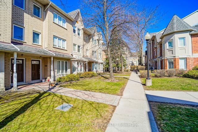 803 - 28 Rosebank Dr, Townhouse with 3 bedrooms, 3 bathrooms and 2 parking in Toronto ON | Image 12