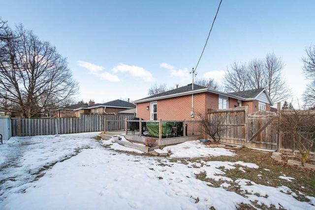 298 Bell St, House detached with 2 bedrooms, 2 bathrooms and 4 parking in Milton ON | Image 32