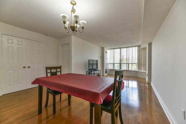 206 - 22 Hanover Rd, Condo with 1 bedrooms, 1 bathrooms and 1 parking in Brampton ON | Image 6