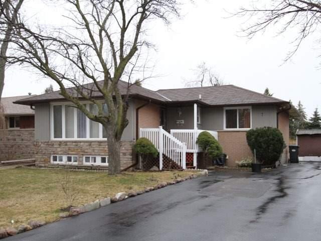 7 Coniston Ave, House detached with 3 bedrooms, 2 bathrooms and 7 parking in Brampton ON | Image 1